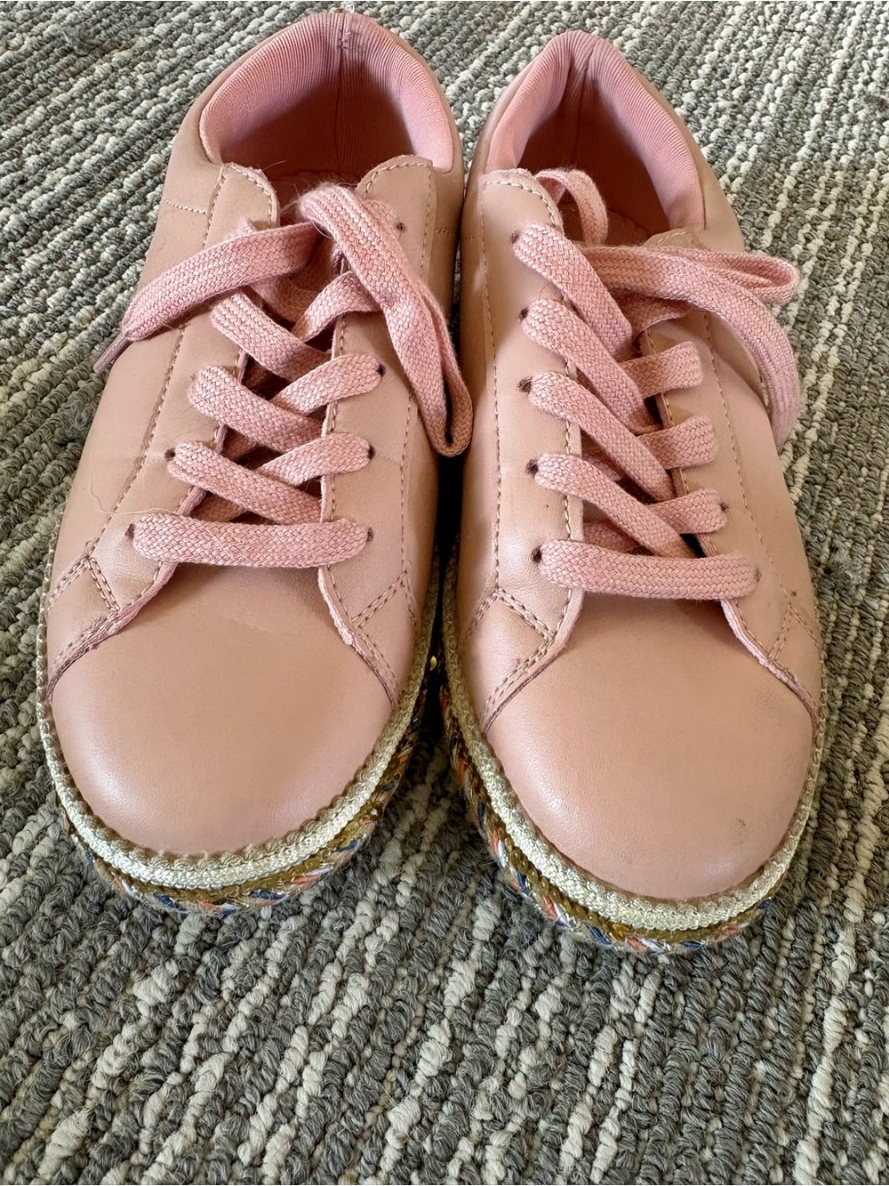 NWOT Urban Outfitters Women’s Pink Casual Platform Sneakers